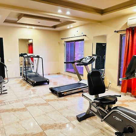 Grand Regent Hotel And Suites Φαϊσαλάμπαντ Εξωτερικό φωτογραφία