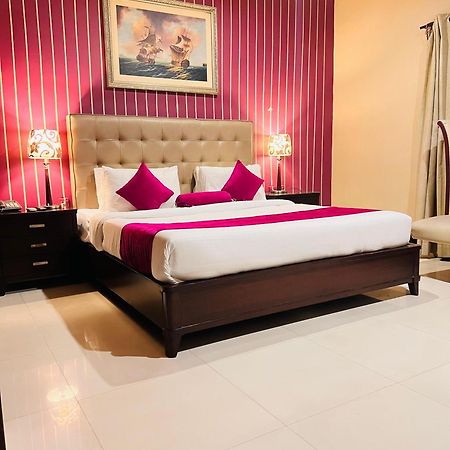 Grand Regent Hotel And Suites Φαϊσαλάμπαντ Εξωτερικό φωτογραφία
