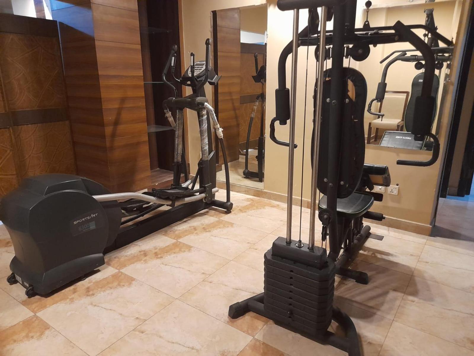 Grand Regent Hotel And Suites Φαϊσαλάμπαντ Εξωτερικό φωτογραφία