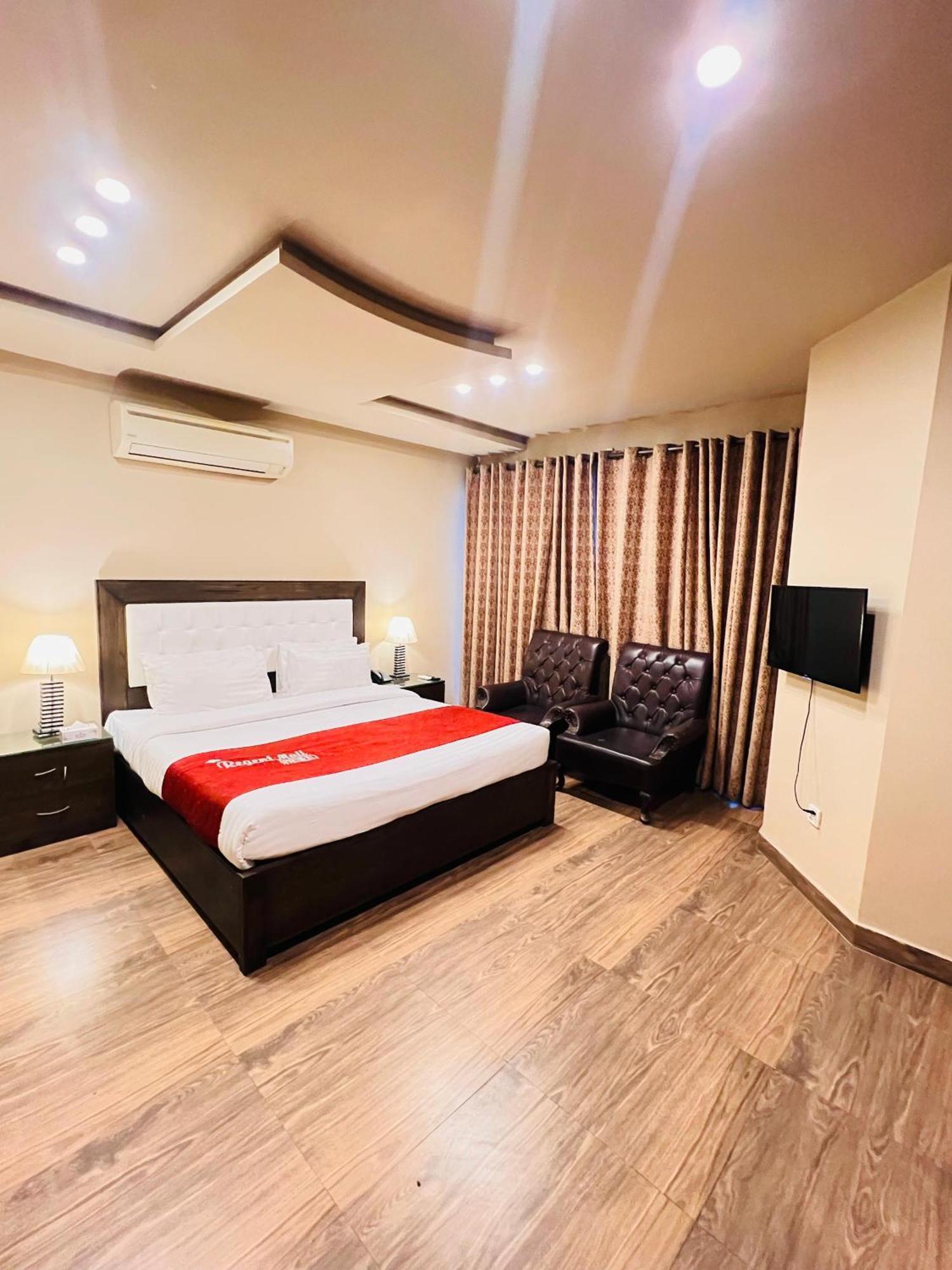 Grand Regent Hotel And Suites Φαϊσαλάμπαντ Εξωτερικό φωτογραφία